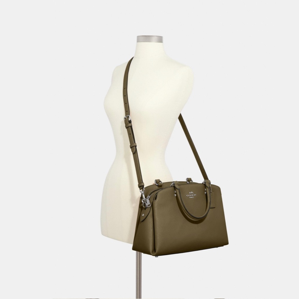 Coach Lillie Carryall ✨NWT✨ - Picture 4 of 5